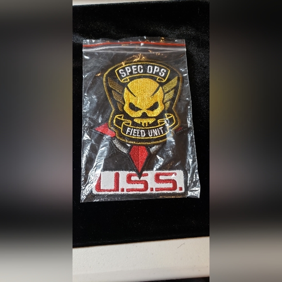 Resident EVIL Umbrella Corp Biohazard Patches U.S.S & SPEC OPS FIELD UNIT - Picture 5 of 9